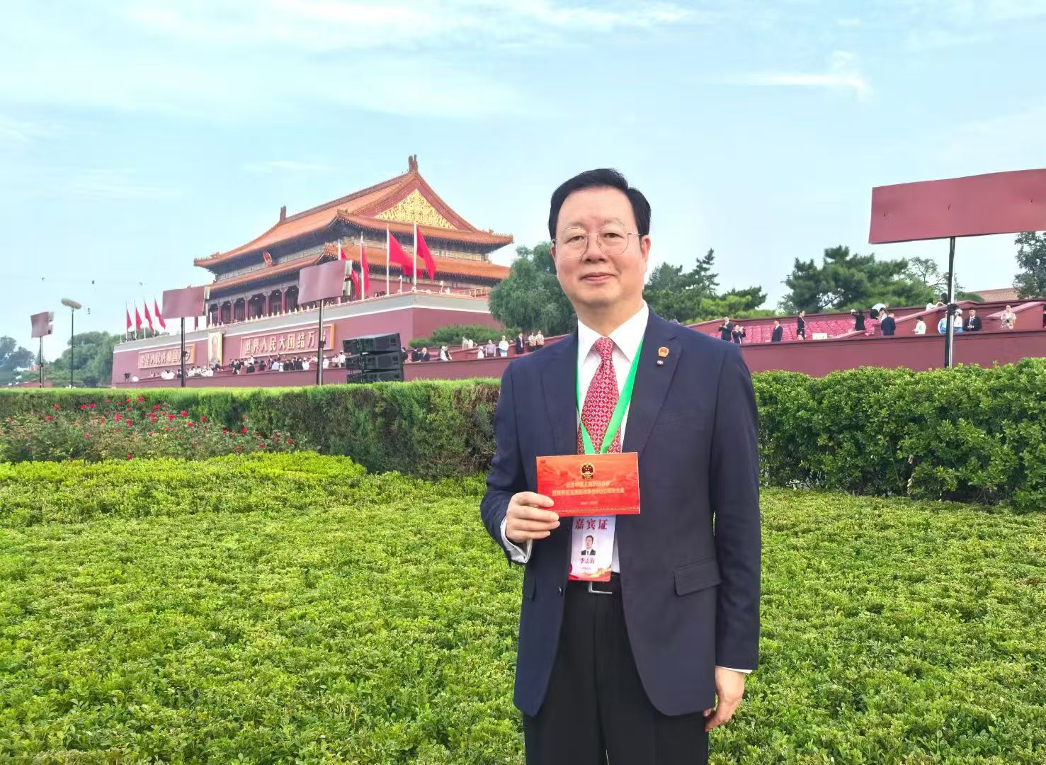 觀禮席上的嘉賓談“閱兵現(xiàn)場感”：不忘歷史，干好實事